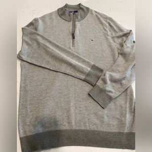 Like new Vineyard Vines grey sweater